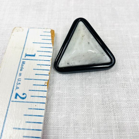 Vintage 80s Earrings Clip On Earrings Gray Black Modern Chunky 80s VTG Earrings - Picture 6 of 7